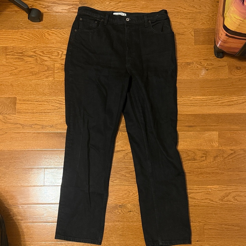 A&F 90’s ultra high rise jeans